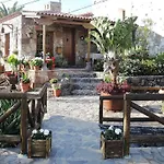 Caserio Lomo Arriba Casa Tia Benigna, Vera De Erques *
