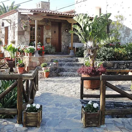 Caserio Lomo Arriba Casa Tia Benigna, Vera De Erques *